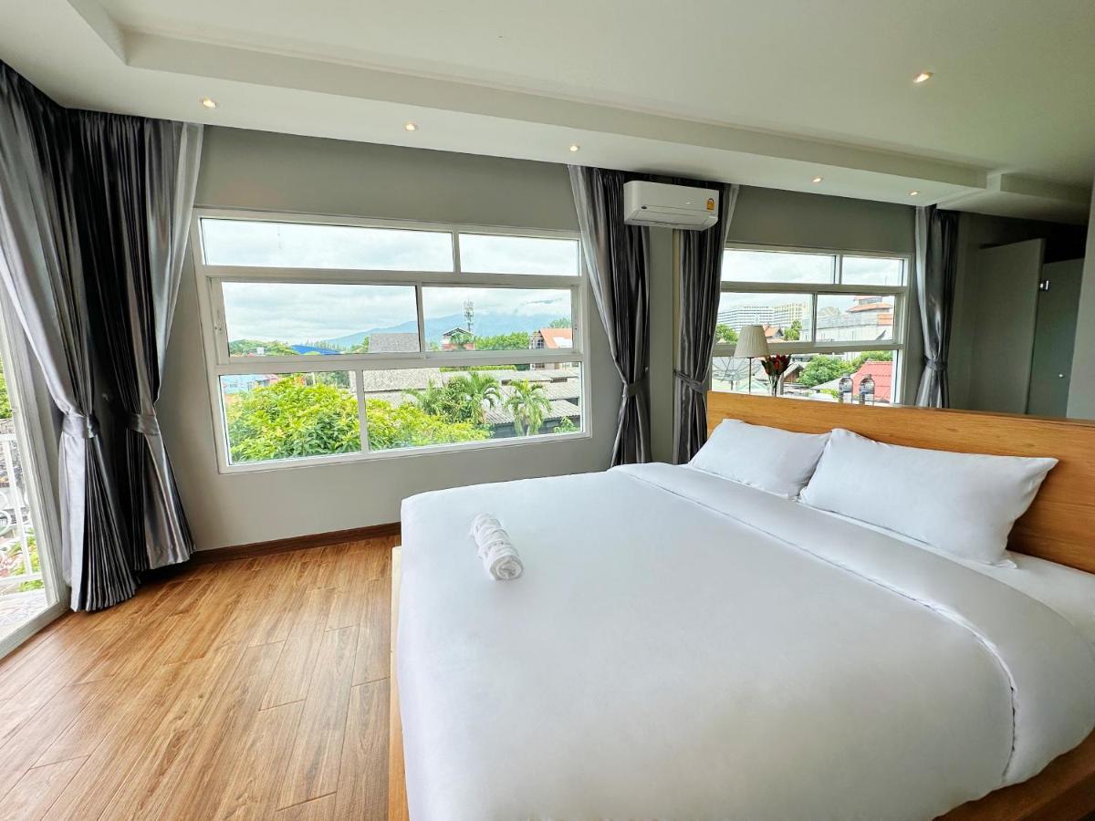 The White House Rachamankha เดอะ ไวท์เฮ้าส์ ราชมรรคา Hostel Chiang Mai Bagian luar foto