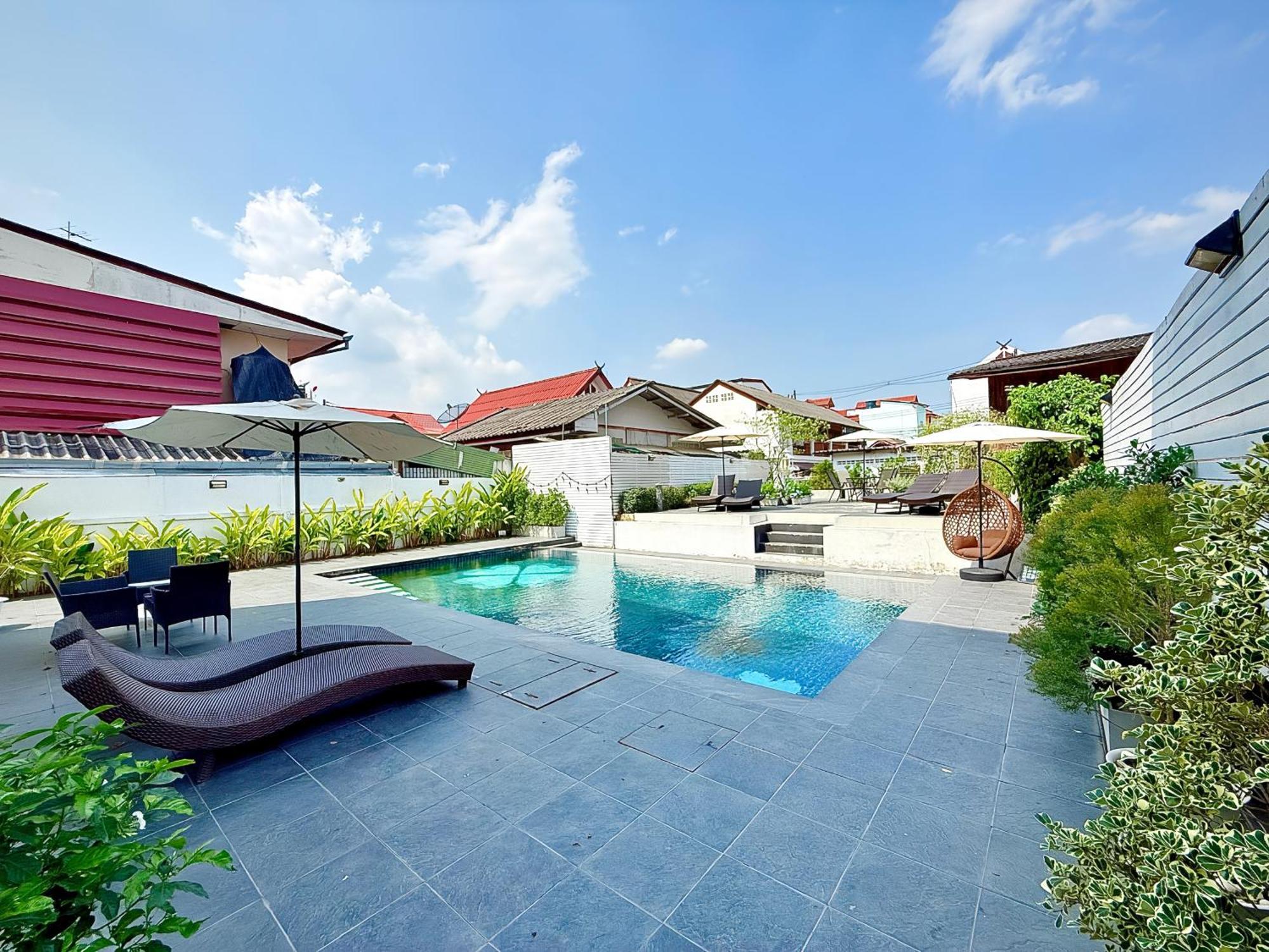 The White House Rachamankha เดอะ ไวท์เฮ้าส์ ราชมรรคา Hostel Chiang Mai Bagian luar foto