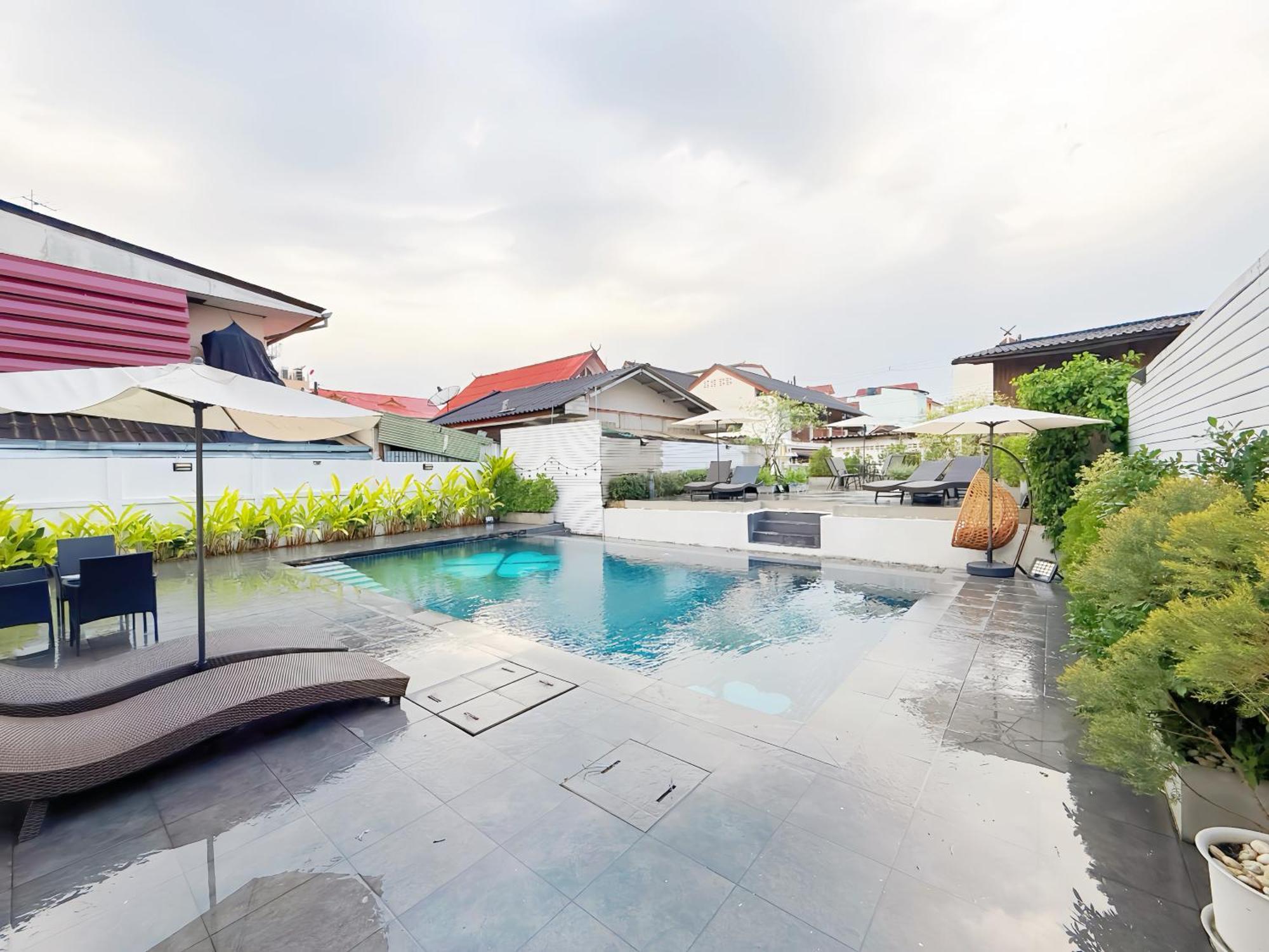 The White House Rachamankha เดอะ ไวท์เฮ้าส์ ราชมรรคา Hostel Chiang Mai Bagian luar foto